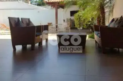 Linda casa espaçosa e aconchegante no jardim karaiba