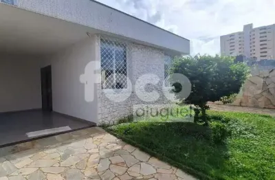 Otima casa comercial ou residencial espaçosa e bem localizada no nossa senhora aparecida