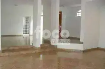 Casa residencial de 450 m² disponível para locação no bairro morada da colina.