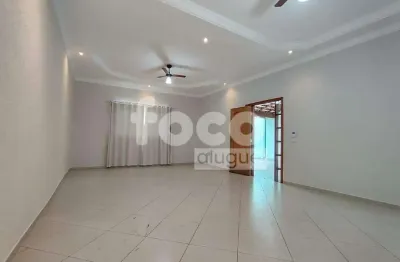 Casa para aluguel, 3 quartos, 1 suíte, 3 vagas, Tubalina - Uberlândia/MG