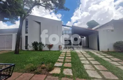 Casa para aluguel, 4 quartos, 2 suítes, 2 vagas, Jardim Karaíba - Uberlândia/MG