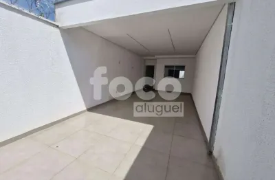 Sobrado para aluguel, 2 quartos, 2 suítes, 2 vagas, Novo Mundo - Uberlândia/MG