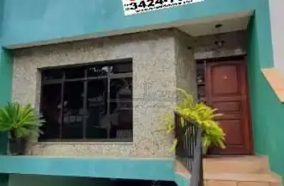 Casa com 3 quartos à venda na Rua Adelina Salvatore Bassoli, Jardim das Américas, São Bernardo do Campo