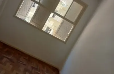 Segurança total! apto 2 qts com lazer (quadra) e 24h na rua itaboraí por apenas r$ 1.700.