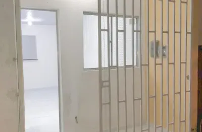 Casa com 2/4 sendo 1 suíte no cond. graciliano park próximo ao shopping pátio