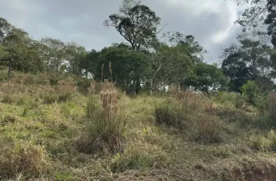 Terreno com excelente topografia ideal para construção de chácara