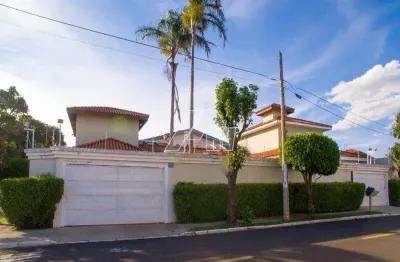 Casa com 6 quartos à venda na rua maranhão, jardim tangará, marília, 248 m2 por r$ 1.800.000