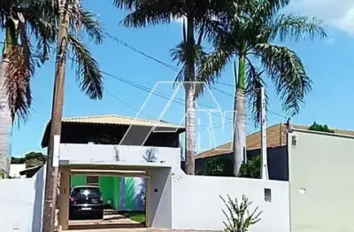 Casa com 4 quartos à venda na rua maranhão, jardim acapulco, marília, 255 m2 por r$ 950.000