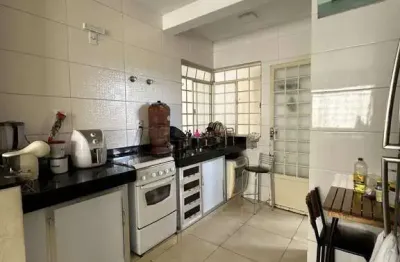 Casa à venda em divinópolis, são luís, com 2 quartos, 70m²