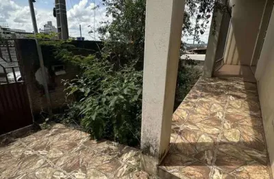 Casa com 3 quartos à venda no São Luís, Divinópolis 