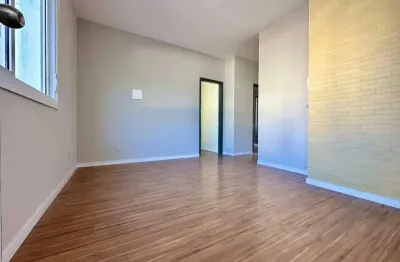 Apartamento com 2 quartos à venda na rua andira, 396, centro, capão da canoa, 62 m2 por r$ 295.000