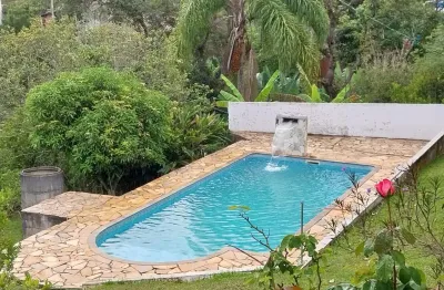 Chácara pronta pra laser piscina 6 cômodos poço semi artesiano pomar