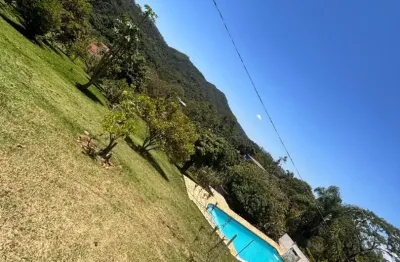 Chácara pronta pra laser Piscina 6 cômodos Poço semi artesiano Pomar