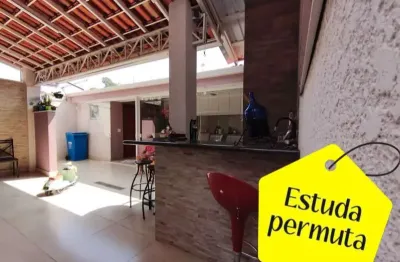 Casa com 3 quartos à venda na Rua Lamartine Babo, 918, Conjunto Habitacional Júlio de Mesquita Filho, Sorocaba