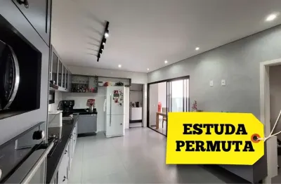 Casa com 3 quartos à venda na Amélia Bozzola Ferreira, 97, Chácaras Reunidas São Jorge, Sorocaba