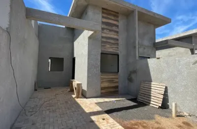 Linda casa em fase de construção no jardim pinheirinho!!!!