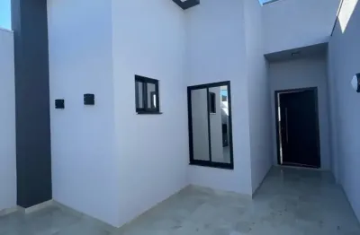 Lindo imóvel no jardim coopagro suíte mais um quarto  sobra de terreno!