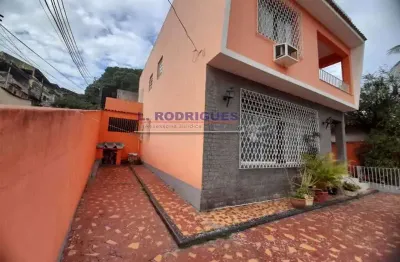 Casa com 4 quartos à venda na rua itamarati, cascadura, rio de janeiro, 265 m2 por r$ 600.000