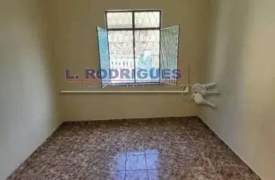 Casa com 1 quarto para alugar na rua camirim, cavalcanti, rio de janeiro, 38 m2 por r$ 895