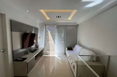 Cobertura finamente decorada em condomínio de alto padrão