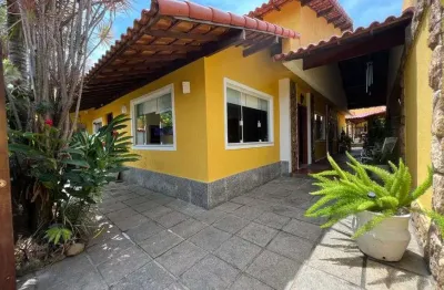 Casa condomínio - linear - piscina - área gourmet com churrasqueira - 3 quartos