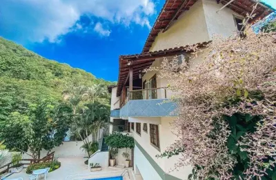 Condomínio eldorado - 810m2 - casa principal mais três lofts independentes - 6 quartos - 5 suítes.