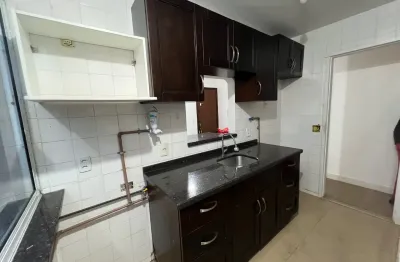 Condomínio village das figueiras - vazio -  armários planejamentos  - 2 split - segundo andar