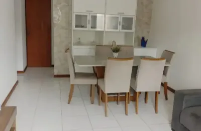 Casa mobiliada, em ótima localização pé na areia com total infraestrutura.