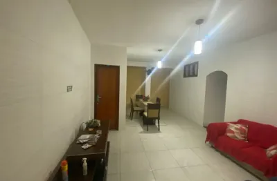 Casa comercial para locação em ótima localização com 9 quartos e 9 suítes