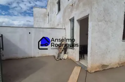 Casa com 2 quartos à venda na das vinólias, 58, jardim das flores, ibirité por r$ 285.000