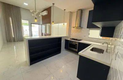 Linda casa na 407 sul - com moveis planejados em todos os ambientes e energia solar