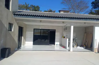 Casa mobiliada com 3 quartos, suíte e área gourmet no bairro tropical – itaúna