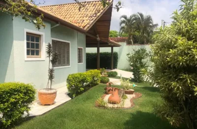 Casa avenda com 4 dorm. sendo 2 suítes, piscina lado praia em peruíbe litoral sul de sp