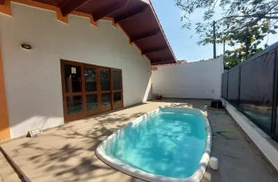Casa lado praia com piscina no bal. turístico em peruíbe litoral sul de sp