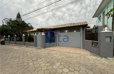 Casa com 2 quartos à venda na servidão ademir domingos dos santos, 000, ingleses do rio vermelho, florianópolis, 220 m2 por r$ 680.000