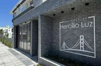 Apartamento com 2 quartos à venda na rua luiz elias daux, 831, ingleses, florianópolis, 61 m2 por r$ 665.000