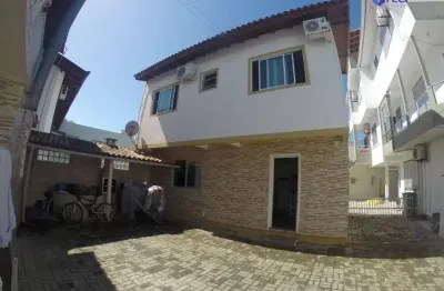 Apartamento com 2 quartos para alugar na rua olegário pereira, cachoeira do bom jesus, florianópolis, 80 m2 por r$ 500 por dia