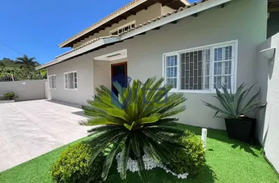 Casa com 3 quartos para alugar na rua franklin cascaes, 118, ponta das canas, florianópolis, 350 m2 por r$ 1.500 por dia