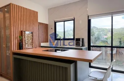 Apartamento novo, recém mobiliado, com 2 dormitórios, sendo 1 suíte.