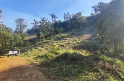 Chácara com 20.000 m² – ampla área verde próximo à represa do capivari