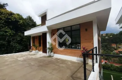Casa em Condomínio com 4 quartos - Albuquerque - Teresópolis -  RJ