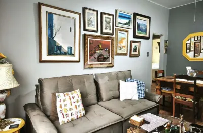 Pronto para Morar! 2 Quartos - 1 suite, Mobiliado, em Rua Nobre, Pertinho do Centro