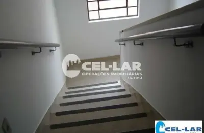 Casa com 4 quartos para alugar no Centro, Bauru 