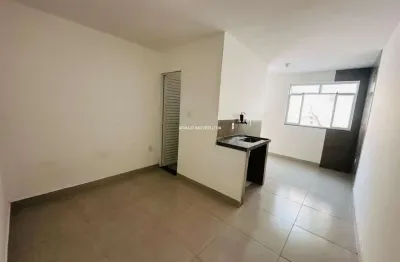 Apartamento com 1 quarto para alugar na rua doutor antônio de souza ferreita, 98, progresso, juiz de fora por r$ 700