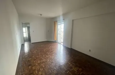 Kitnet / stúdio para alugar na rua comendador francisco brandi, 120, são mateus, juiz de fora por r$ 650