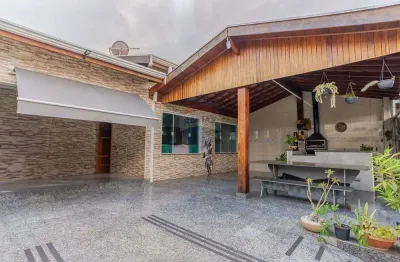 Casa Térrea Reformada com 3 Quartos e Suíte  Jardim Paulicéia, Campinas/SP