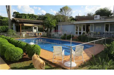 Casa venda Morada das Fontes Itatiba-SP cinco suítes, quatro salas e quatro vagas cobertas projetada pelo arquiteto Abrahão Sanovickz