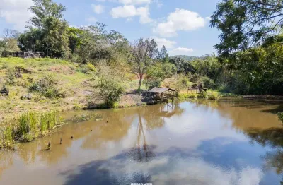 Chácara / sítio com 3 quartos à venda no Bairro Pedras de Ouro, Itatiba 