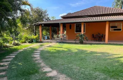 Chácara 3.518,94m² com 3 dormitórios à venda por r$ 749.000 em jarinu-sp