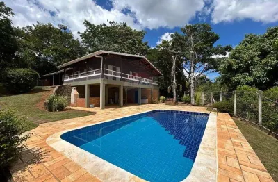 Chácara á venda 1736,10 m² com 3 dormitórios sendo 1 suíte por r$ 749.700 em jarinu- sp